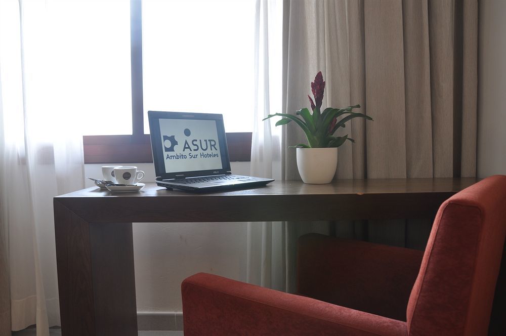 Hotel Ohtels Campo De Gibraltar 4*